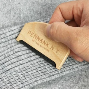 Cashmere Comb Sweater Shaver Wool Comb Wooden Pilling Fuzz Fabric Lint Remover
